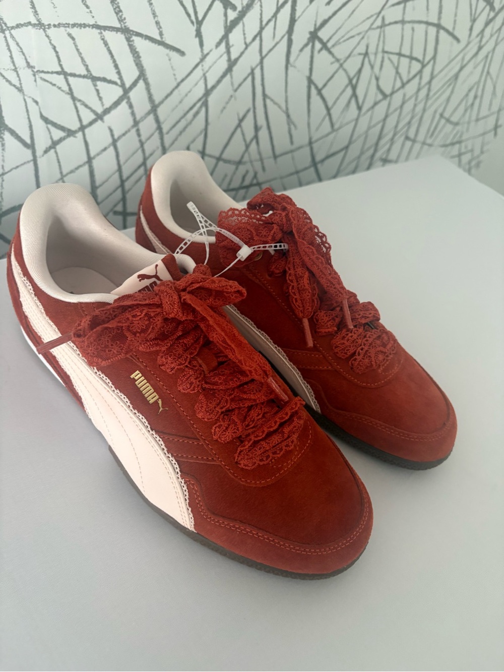 PUMA Bella Donna Romantic Sneakers - Size 11